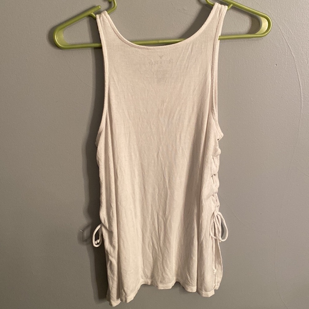 AE Ribbed Tank​ - Picture 5 of 7